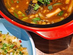 -有红鸡毛店·川菜(建设路店)