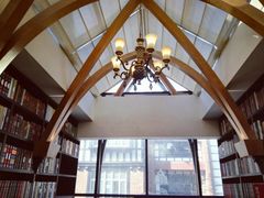 -钟书阁(松江泰晤士小镇店)