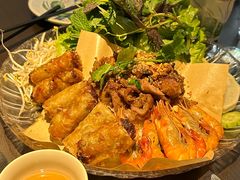 -大头虾越式风味餐厅(光明广场店)