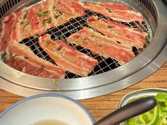 -明洞阿姨·韩式酱蟹烤肉·创意料理(三元桥店)