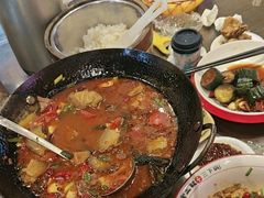 -富正毅三下锅·湘西韵味(天门山索道店)