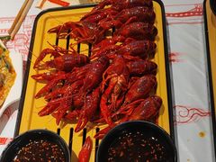 -肥肥虾庄·金牌油焖大虾(汉口城市广场店)
