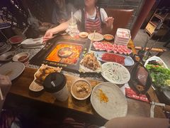 -老牌坊云南鱼豆花火锅(哈西万达店)