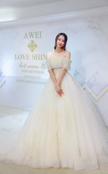 -LOVE SHINE婚纱·红鼎庄龙凤褂·妈妈装定制