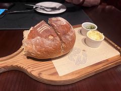 -恰餐厅及酒吧 CHAR Bar & Grill (北京丽都皇冠假日店)