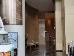 -上海南京路步行街假日酒店