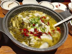 -渝是乎酸菜鱼(龙旗购物中心店)