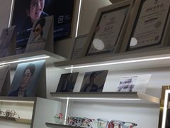 -美式眼镜·授权蔡司.依视路.尼康.豪雅.明月(南翔印象城店)