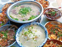 -全季酒店(重庆李子坝牛角沱地铁站店)