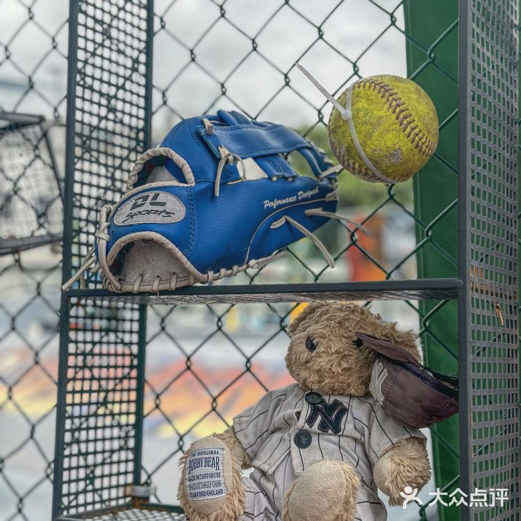 深圳探店｜街头氛围十足的棒球🥎咖啡馆～