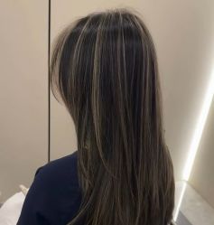 -镁连社·美联社