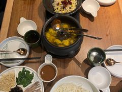 -云海肴·汽锅鸡·云南菜(天山百盛优客店)