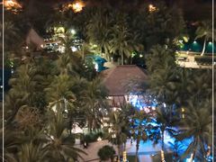 -三亚湾海居铂尔曼度假酒店