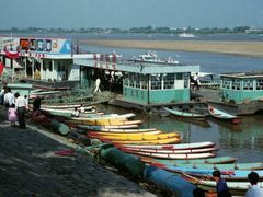 -人民防洪胜利纪念塔