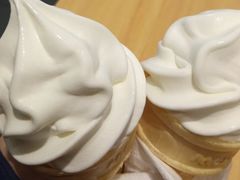 榴莲之神冰淇淋花筒-肯德基(宁波万达店)