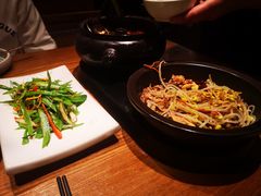 菌皇汽锅鸡-云海肴·汽锅鸡·云南菜(天山百盛优客店)