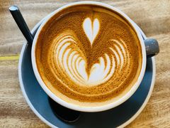 拿铁-RAC BAR(安福路店)