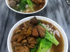 金牌猪手-珍珍小食店(西华路店)