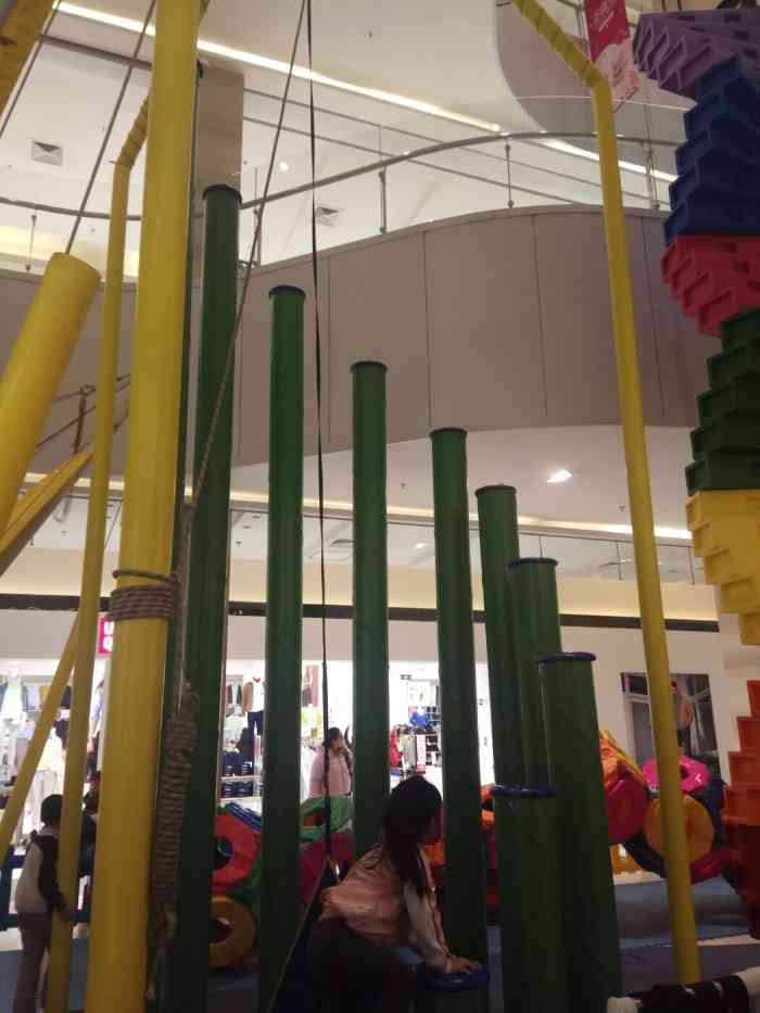 哈你小孩运动乐园(华联常营店)-"哈你运动乐园在常营华联一层西区