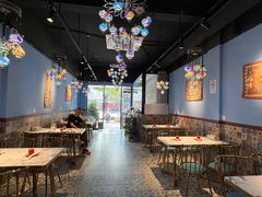 -欧提汗·新疆餐厅·清真(银都路店)
