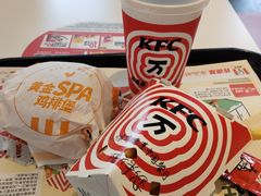 -肯德基(西影路店)