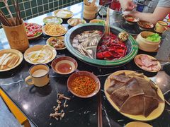 -巴隆门重庆老火锅(太湖路店)