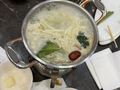 -世贸万锦大酒店·烹大师火锅达人