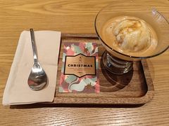 -星巴克臻选(盐城金鹰聚龙湖店)