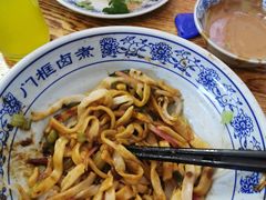 老北京炸酱面-门框胡同百年卤煮(新街口店)