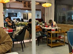 -毛辣果·贵州红酸汤牛肉火锅(西单店)