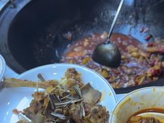 -曹丞相·地锅鸡·地锅鱼(武林店)