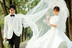 -雪中彩影婚纱摄影·微光艺术中心