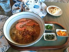 -邻海餐厅(烟台金沙滩英迪格酒店)