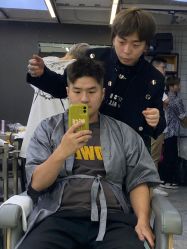 -藤野造型烫发染发