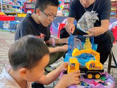 -顺德大良半月城游乐场