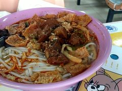 鸡块螺蛳粉-中央财经大学-食堂