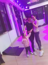 -静待花开瑜伽尊巴会馆