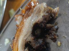 -四更周店烤乳猪