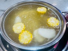 牛骨汤锅底-杏花吴记牛肉火锅