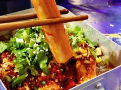 -马路边边串串香(苗栗路店)