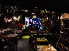 -胡桃里音乐餐厅(陶溪川店)(川湘赣菜·世界百大酒庄直供红酒·音乐表演)