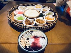 -包整·丝娃娃(一览甲秀楼风景店)