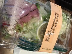 -星巴克(西藏路店)
