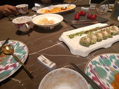 -海派悦庭·海胆烧麦·新融合菜(凯德广场店)