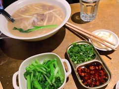 -漆黑觉米粉(三里屯店)