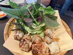 -大头虾越式风味餐厅(光明广场店)