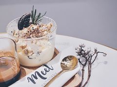 香草冰淇淋咖啡-Meet patisserie