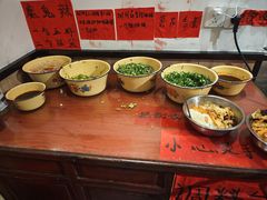 -柳州肥姨妈大骨螺蛳粉(曹路店)