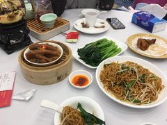 红烧乳鸽-圣丰盛宴酒家(东城店)