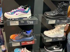 -NIKE上海青浦优选体验店